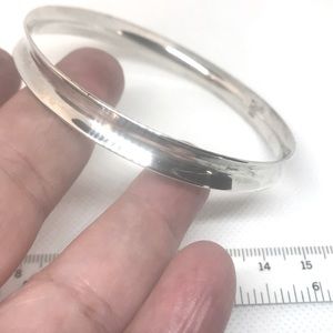 Beautiful Vintage Sterling Bangle Bracelet LG SZ